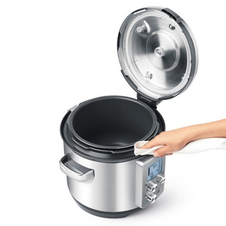 Light use traces: The Fast Slow Pro Stainless steel SPR700BSS
