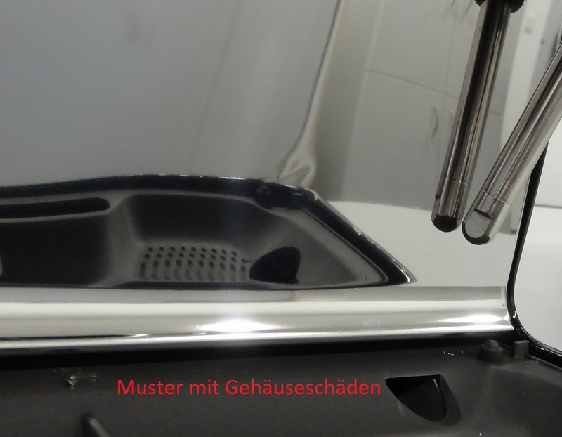 Housing damage: Barista Express Black Shiny SES875BKS