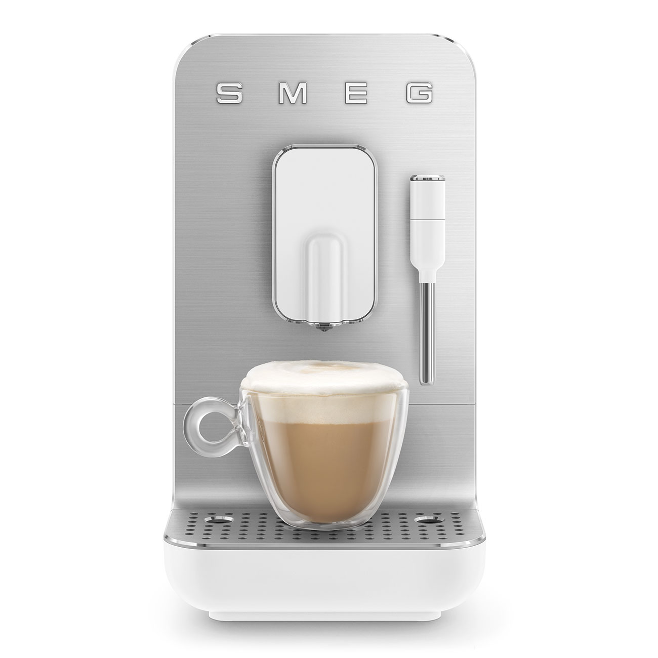 Slight signs of use: Automatic Coffee Machine with Steam BCC02WH